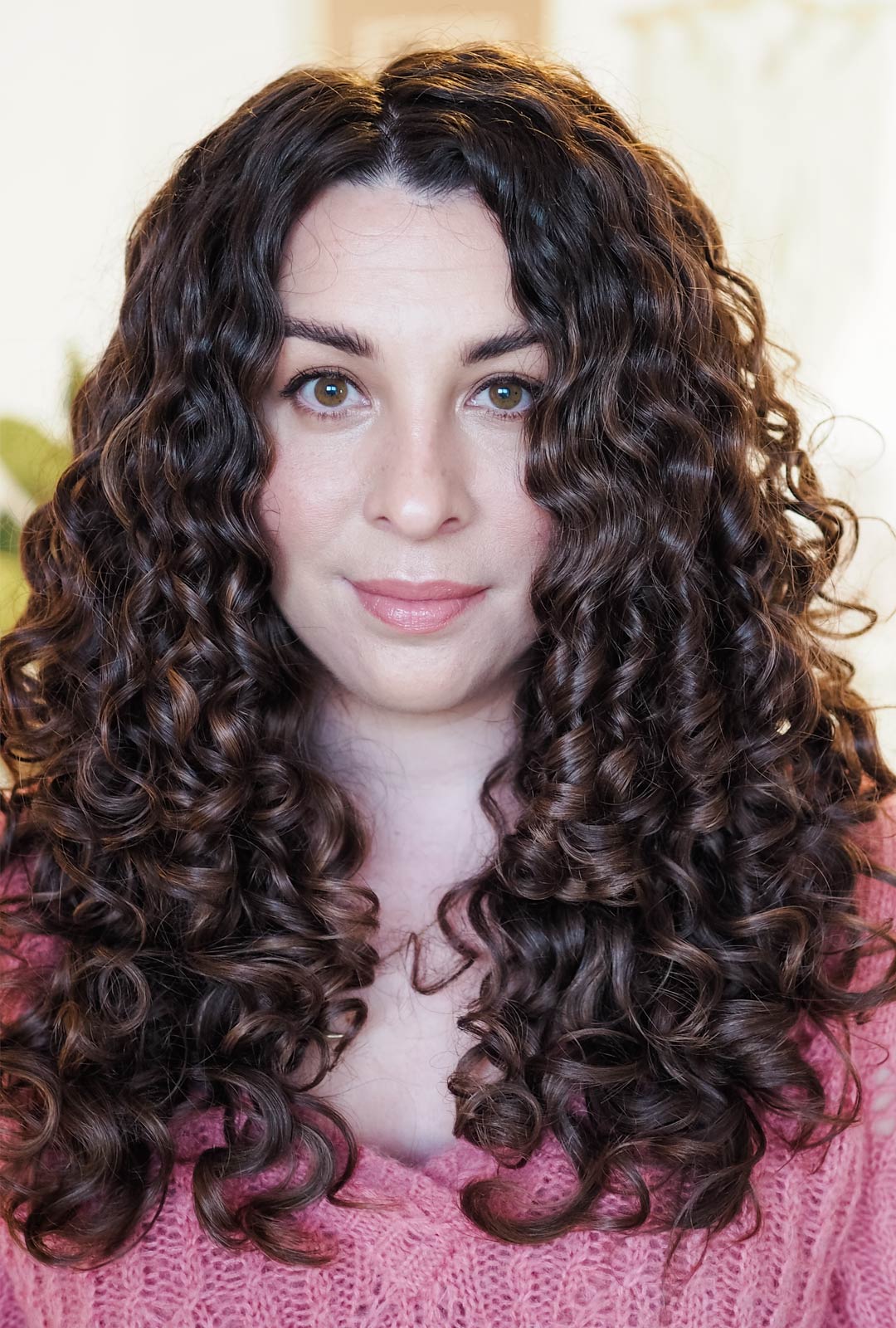 Curly Hair Styles That Are Perfect for SecondDay Wear