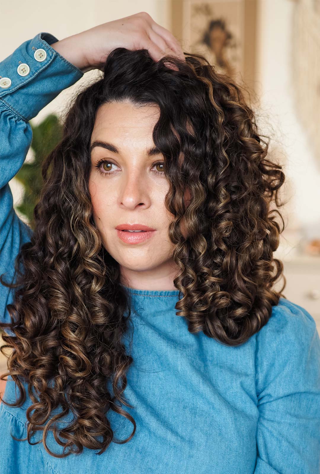 how to cut curly hair